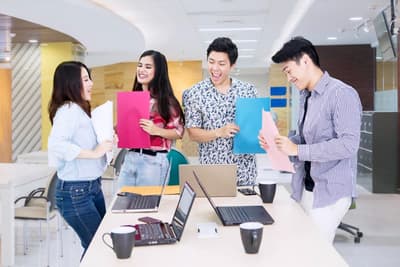 Làm Thế Nào Để Xây Dựng Mối Quan Hệ Khách Hàng Lâu Dài Thông Qua Marketing